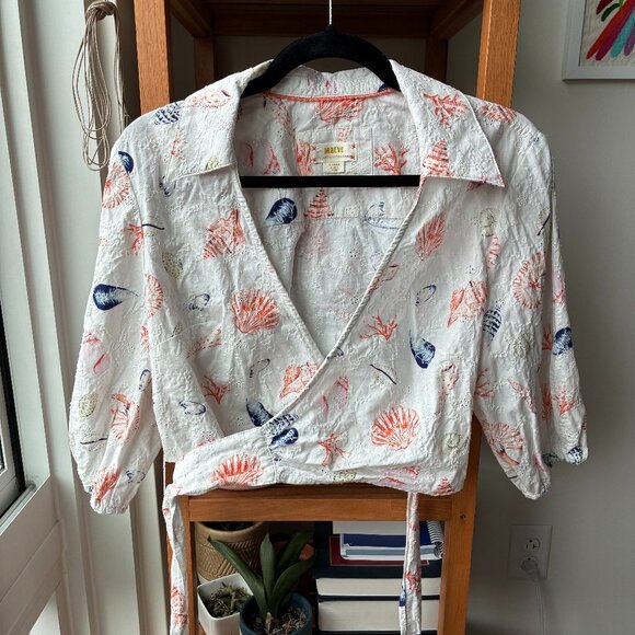 Anthropologie White Puff Sleeve Wrap Crop Blouse with Eyelet & Seashells- Size L - Picture 5 of 8